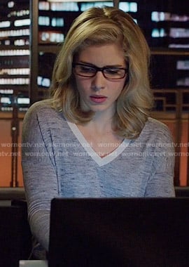 Felicity's grey long sleeve v-neck top with white trim on Arrow