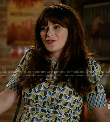 Jess's blue and green tulip print dress on New Girl