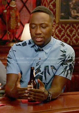 Winston's blue leaf print shirt on New Girl