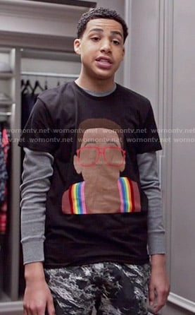 Junior's Steve Urkel t-shirt on Black-ish
