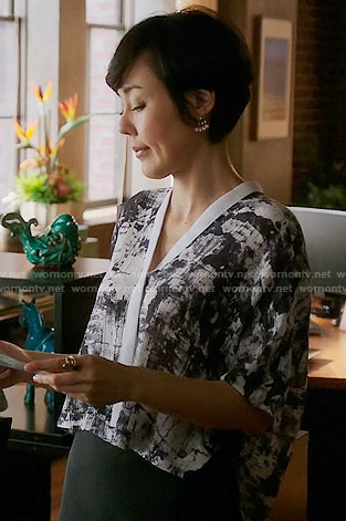 Karen's abstract print cropped shirt on Mistresses