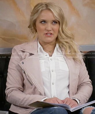 Gabi's pink leather jacket on Young and Hungry