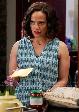 Zoila's blue printed sleeveless top on Devious Maids