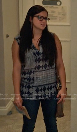 Alex's blue diamond printed sleeveless top on Modern Family