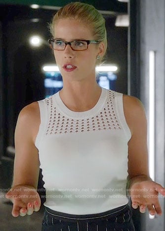 Felicity's white knit top and pinstriped skirt on Arrow