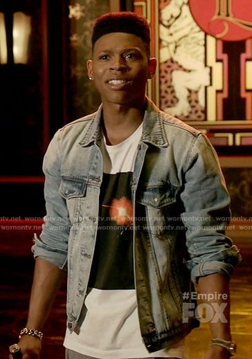Hakeem's graphic tee on Empire