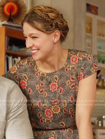 Kara's floral Thanksgiving dress on Supergirl