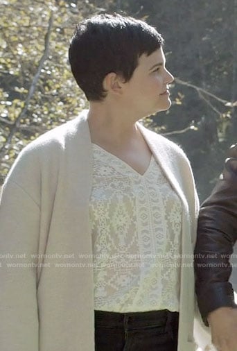 Mary's white geometric patterned blouse on Once Upon a Time