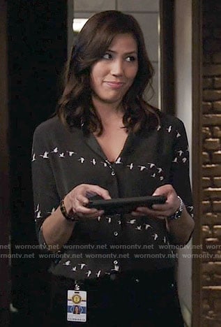 Angela's black and white bird print blouse on Bones