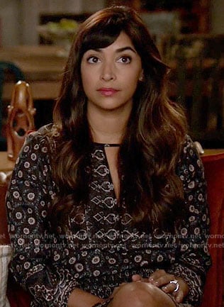 Cece's printed keyhole dress on New Girl