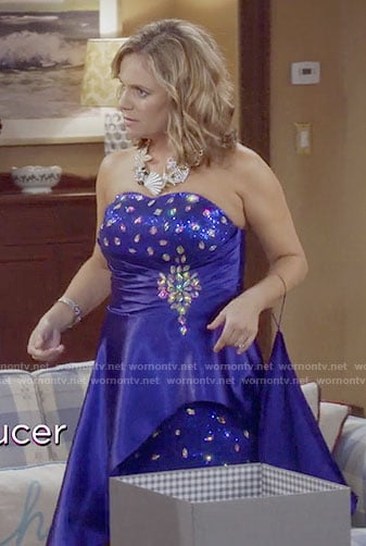 Kimmy's blue strapless reunion dress on Fuller House
