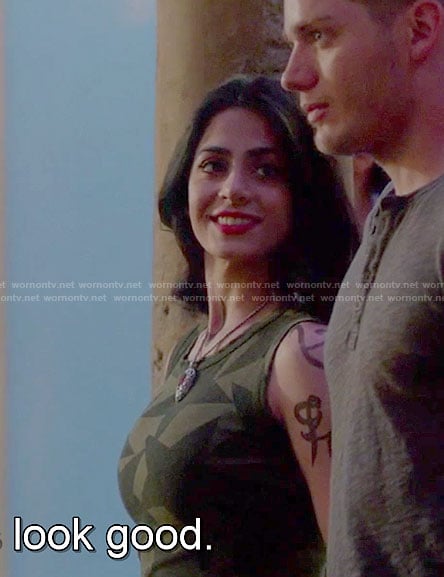 Isabelle's green star print sleeveless top on Shadowhunters