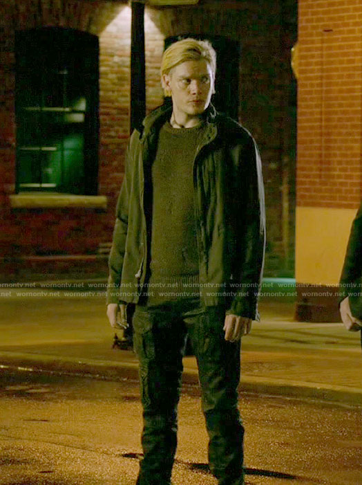 Jace's black cargo pants on Shadowhunters