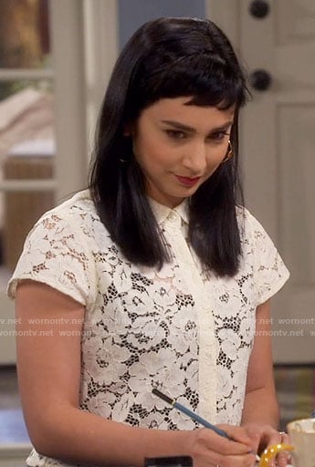 Mandy's off-white lace collared top on Last Man Standing