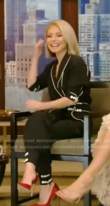 Kelly's black jumpsuit on Live with Kelly