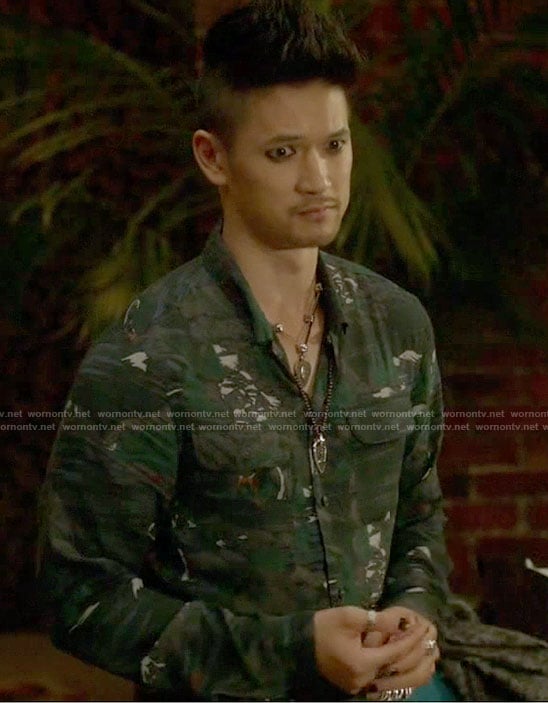 Magnus's green mountain print shirt on Shadowhunters