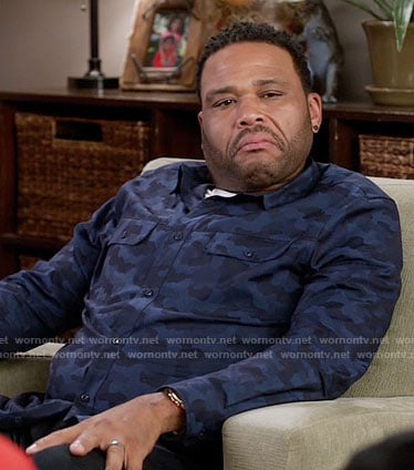Andre's blue camo button down shirt on Black-ish