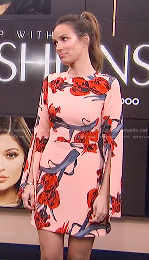 Catt's floral printed split-sleeve dress on E! News