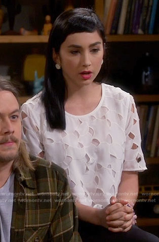 Mandy's white eyelet top on Last Man Standing