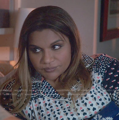 Mindy's heart print pajamas on The Mindy Project