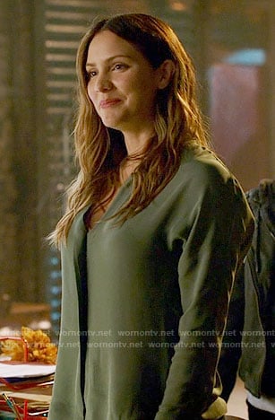 Paige's green blouse on Scorpion