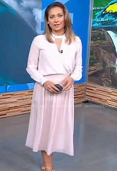 Ginger's pink pleated skirt on Good Morning America