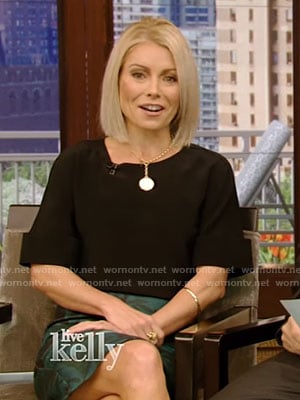 Kelly's black cuffed short sleeve top on Live With Kelly