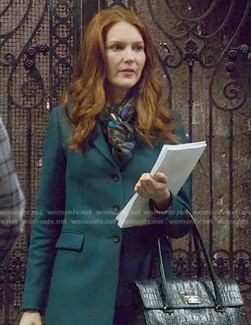 Abby's teal coat on Scandal