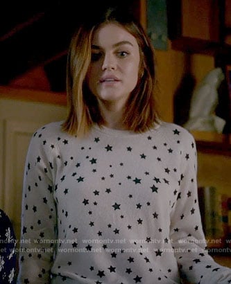 Aria's star print sweater on Pretty Little Liars