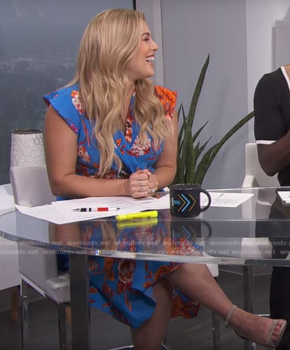 Carissa's blue floral wrap dress on E! News Daily Pop