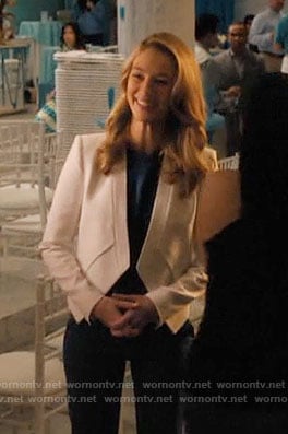 Petra's white jacket on Jane the Virgin