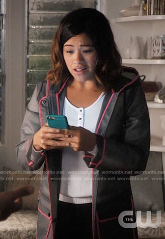 Jane's rain coat with pink trim on Jane the Virgin