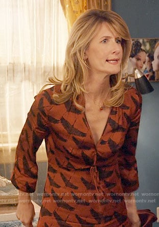 Wendy's orange bird print dress on Unbreakable Kimmy Schmidt
