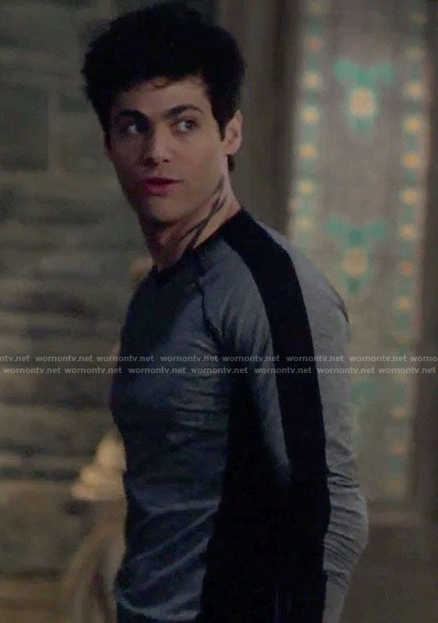 Alec's grey sweatshirt on Shadowhunters