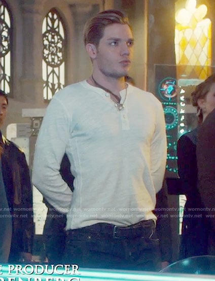 Jace's white long sleeve henley shirt on Shadowhunters
