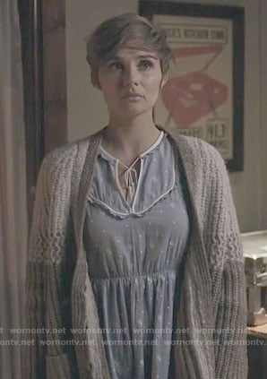 Scarlett's blue dress on Nashville