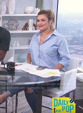Carissa's blue shirt with pearls on E! News Daily Pop