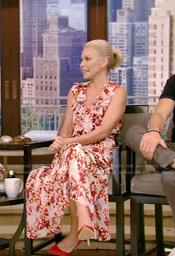 Kelly's pink floral dress on Live with Kelly and Ryan