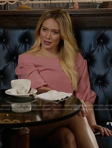 Kelsey's pink off-shoulder top on Younger