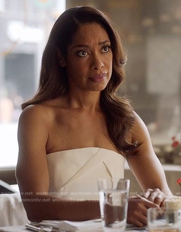 Jessica's white strapless dress on Suits