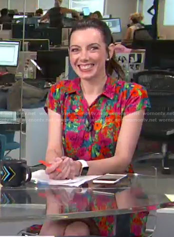 Melanie's red floral shirtdress on E! News