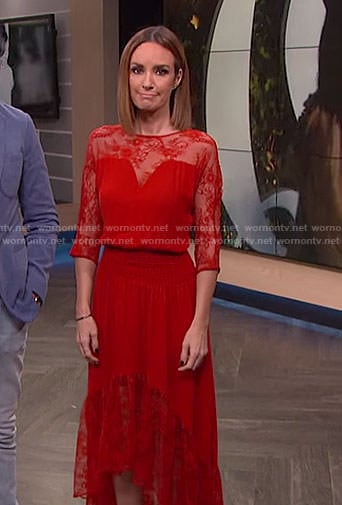 Catt's red asymmetric lace dress on E! News