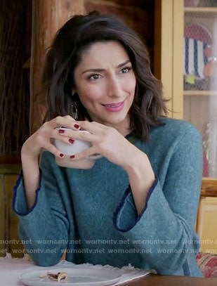 Delia's teal sweater on Girlfriends Guide to Divorce