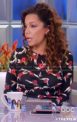 Sunny's floral print long sleeve top on The View