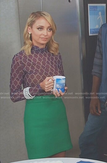 Portia's Purple mesh top and green mini skirt on Great News