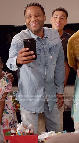 Andre's denim shirt on Black-ish