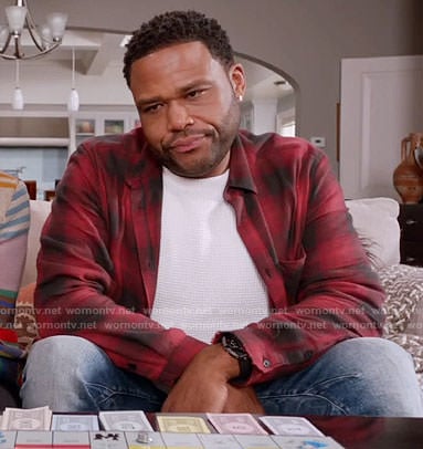 Andre's red plaid shirt on Black-ish
