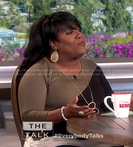Sheryl's colorblock three quarter sleeve top on The Talk