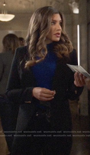 Dinah's black blazer on Arrow