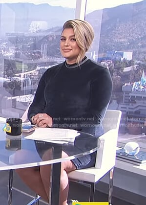 Carissa's blue maternity velvet dress on E! News Daily Pop